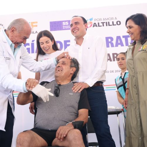002 AVANZA CON ÉXITO GRAN PROGRAMA DE OPERACIONES DE CATARATAS EN COAHUILA- MANOLO